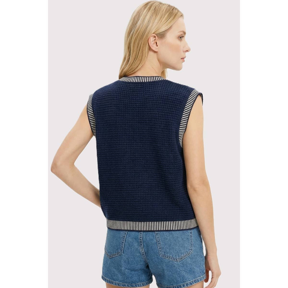 BUTTON DOWN SWEATER VEST